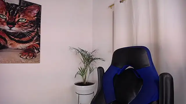 Exotic__XXX Live Webcam on Stripchat