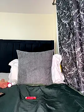 Webcam Model (Sexy_barb2)  is live.Free join now!