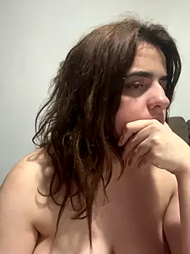 Webcam Model (Ladysofiaxxx)  is live.Free join now!