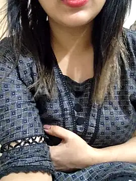 Webcam Model (Tanha18)  is live.Free join now!