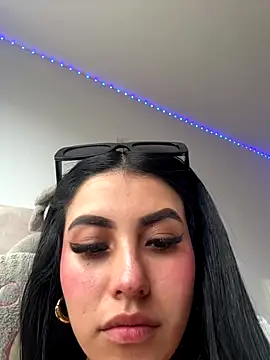 Webcam Model (Victoria_alson)  is live.Free join now!