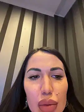 Webcam Model (ANGELIKA7741)  is live.Free join now!