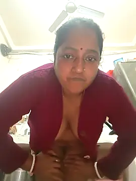 Webcam Model (Hot-Sana2)  is live.Free join now!