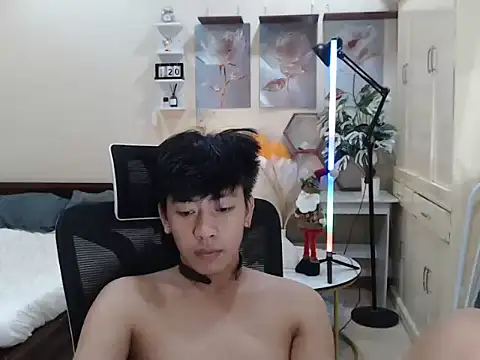 niel_cumshow