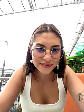 nani_rosse_of live show on StripChat 