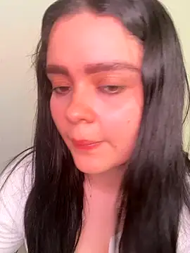 Webcam Model (Selena_Roa)  is live.Free join now!