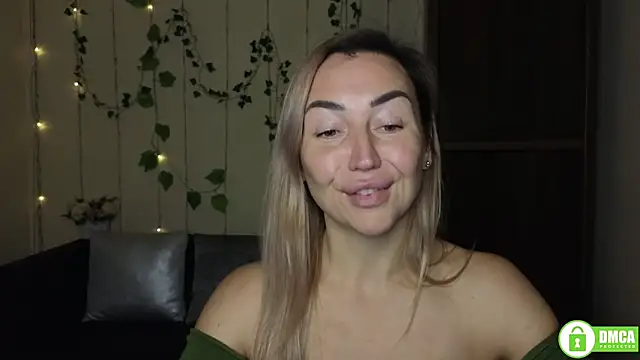 Kiss_julli88I webcam stripchat model stream image