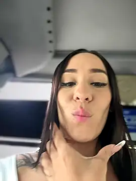 Webcam Model (__IRIS__)  is live.Free join now!