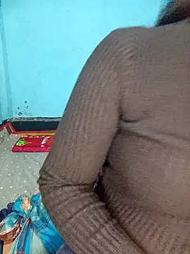 RomanticCouple43... Live Webcam on Stripchat