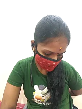 Webcam Model (Tamil_Yalini12)  is live.Free join now!