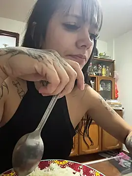 Webcam Model (Miss-Jimena)  is live.Free join now!