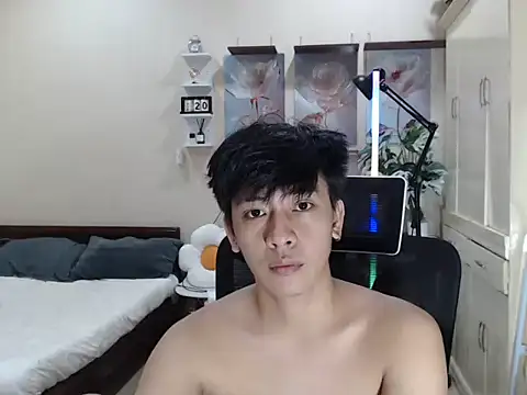 niel_cumshow