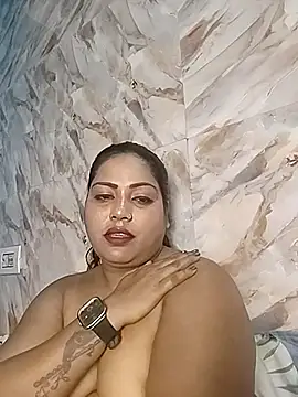 Webcam Model (hornypriya696)  is live.Free join now!
