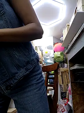 Webcam Model (LunaZambrano)  is live.Free join now!