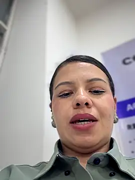 ariana-07 - Ariana-07's free webcam - UK Sex Cams