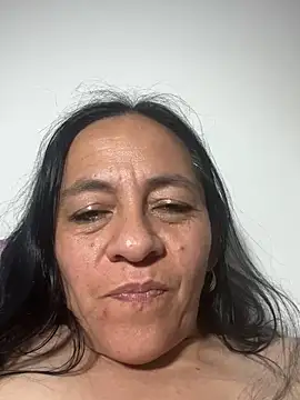 Webcam Model (Freya_Artemisa)  is live.Free join now!