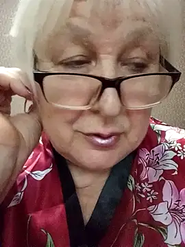 Webcam Model (Alexia64231)  is live.Free join now!