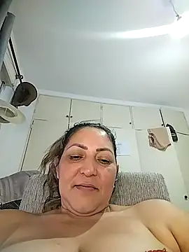 Webcam Model (Lunita86)  is live.Free join now!