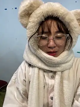 tranoanh999 - TranOanh999's free webcam - UK Sex Cams