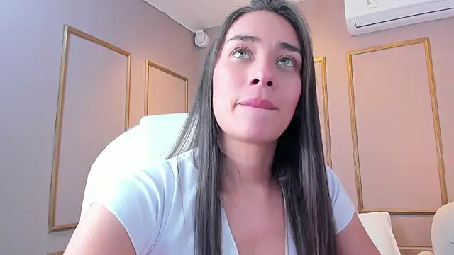 nahimithompson - NahimiThompson's free webcam