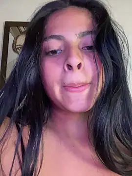 Webcam Model (morenaQueen_)  is live.Free join now!