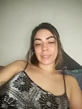 Webcam Model (CristalHeart_)  is live.Free join now!