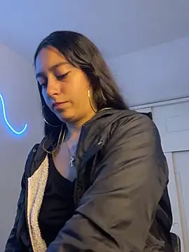 Webcam Model (Alaska_euphoria)  is live.Free join now!