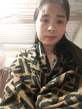 squirrel-pear - Squirrel-Pear's free webcam - UK Sex Cams