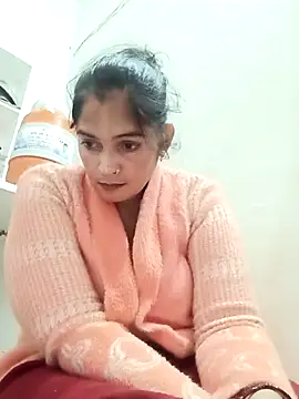 Webcam Model (Mohni_love)  is live.Free join now!