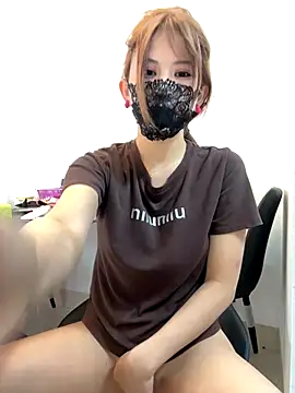 Selenaaaaa- Live Webcam on Stripchat