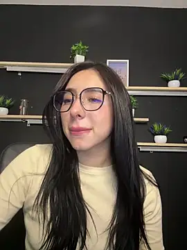 Webcam Model (isabella_jade)  is live.Free join now!