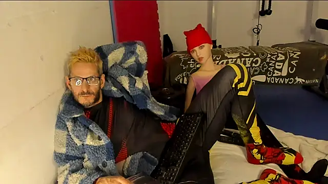 samurayjiu (Ask my age) - show body , fuck doll. cum on face doll