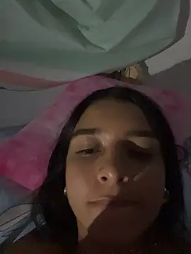 Webcam Model (violeta365)  is live.Free join now!