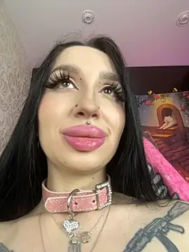 Webcam Model (Molly__Moon)  is live.Free join now!