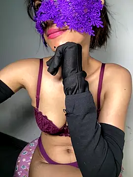 Webcam Model (SingleHornet)  is live.Free join now!