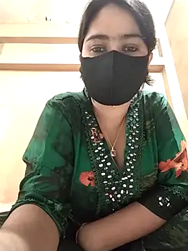 Webcam Model (Magical_Girl-)  is live.Free join now!