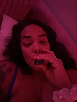 Webcam Model (Sexilexiprincess)  is live.Free join now!