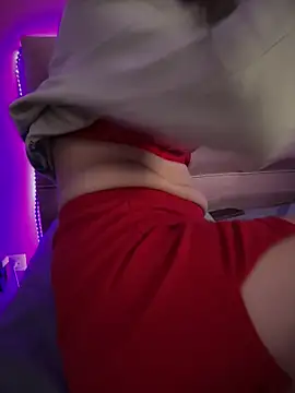 Webcam Model (Susan-Miller)  is live.Free join now!