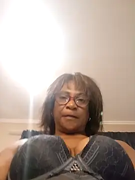 Webcam Model (Hotgrannyx)  is live.Free join now!