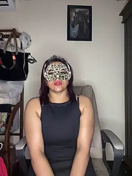 Webcam Model (SLNatasha)  is live.Free join now!