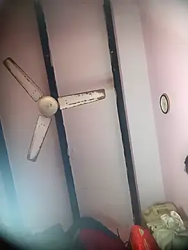 Webcam Model (Hot_Mayra_)  is live.Free join now!