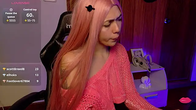 aurora_hotson - Aurora_Hotson's free webcam - UK Sex Cams