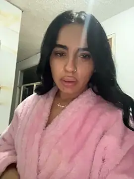 emily-14 - Emily-14's free webcam - UK Sex Cams