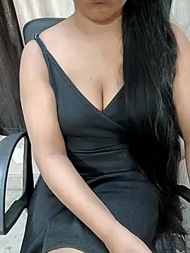 Webcam Model (Disha_33)  is live.Free join now!