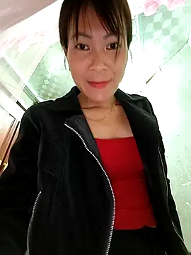 Webcam Model (Yumyum_kiw)  is live.Free join now!