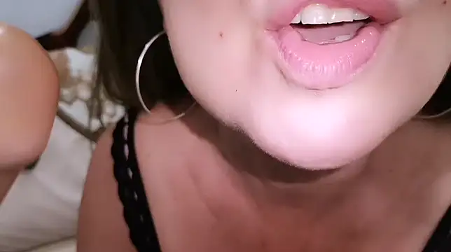 ladyandtransy - LadyAndTransy's free webcam - UK Sex Cams