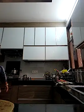 Webcam Model (Hot-Sana2)  is live.Free join now!