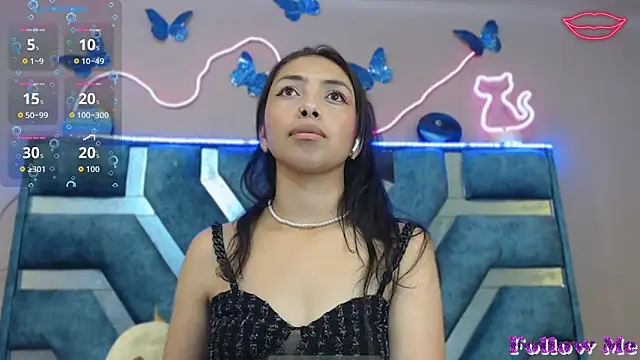 roxan_fox- - Roxan_Fox-'s free webcam