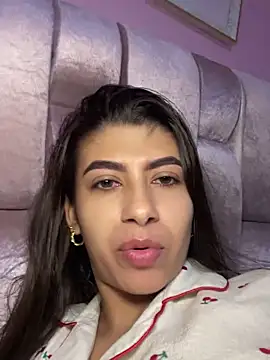 Webcam Model (Lenapink19)  is live.Free join now!