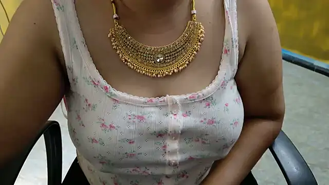Tamil_VirginAss2